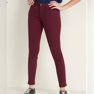 OLD NAVY : ROCKSTAR
MID-RISE/ TAILLE MI BASSE